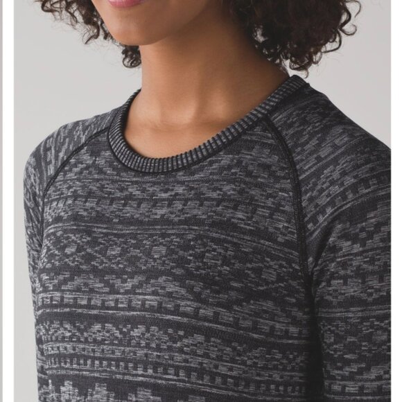 Lululemon Women's Rest less Pullover - Heathered Black - Picture 4 of 10